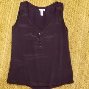 Sleeveless blouse